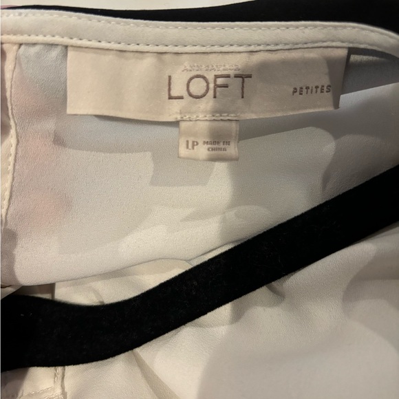 LOFT BLOUSE BLACK AND WHITE - Picture 4 of 4